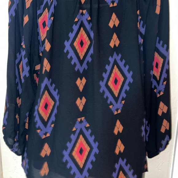 Lucky Brand pullover blouse. - Picture 3 of 4